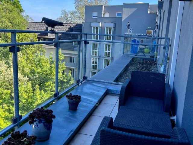 Attraktive 2 Zimmer Seniorenwohnung! mit Balkon! Küche + Klimasplitwandgerät im KP enthalten!