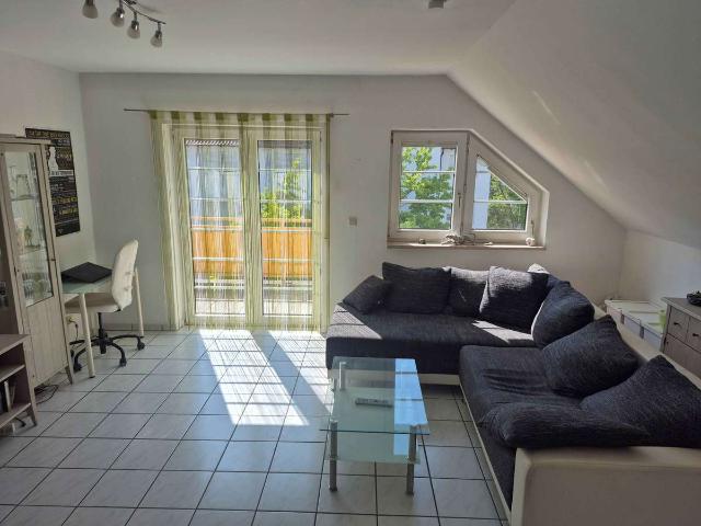 Attraktive 2 Zimmer Wohnung: Helles Dachgeschoss in Frankenthal