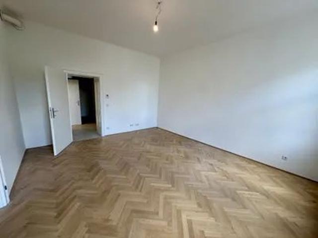 Attraktive 2 Zimmer Wohnung in 1150 Wien Hollergasse ab sofort verfügbar & unbefristet