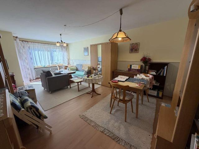 Attraktive 2 Zimmer Wohnung in kleiner Gemeinschaft