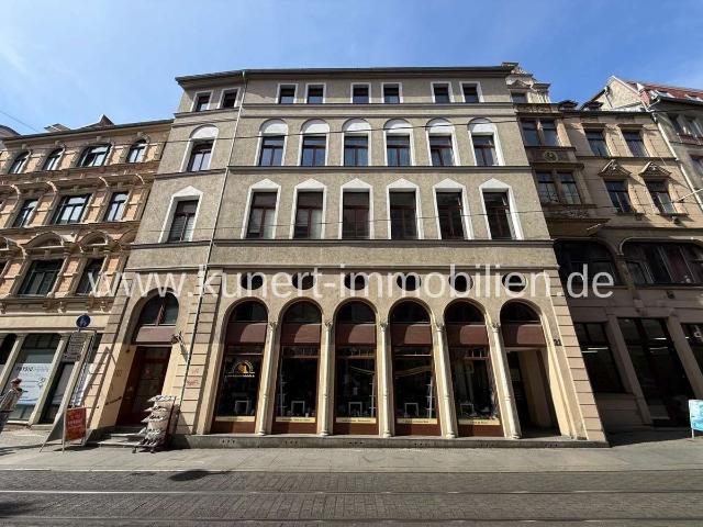 Attraktive 2 Zimmer Wohnung in zentraler Innenstadtlage am Marktplatz, Stellplatz optional möglich