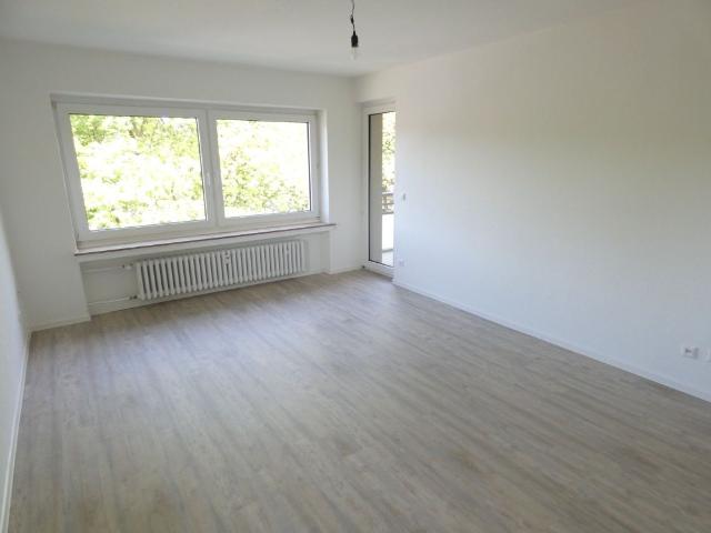 Attraktive 2 Zimmer Wohnung mit Balkon * wird aktuell umfangreich modernisiert