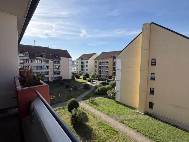 Attraktive 2 Zimmer Wohnung mit Balkon in zentrumsnaher Lage