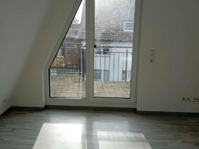 Attraktive 2 Zimmer Wohnung mit Balkon in beliebter Wohnlage von Rosdorf