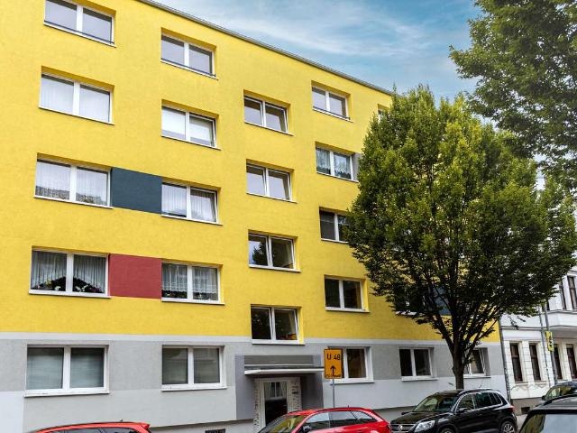 Attraktive 2 Zimmer Wohnung mit Balkon in Stadtfeld Ost