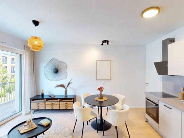 Attraktive 2 Zimmer Wohnung mit EBK und Loggia