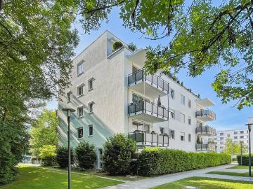 Attraktive 2 Zimmer Wohnung mit großem, sonnigen Ostbalkon