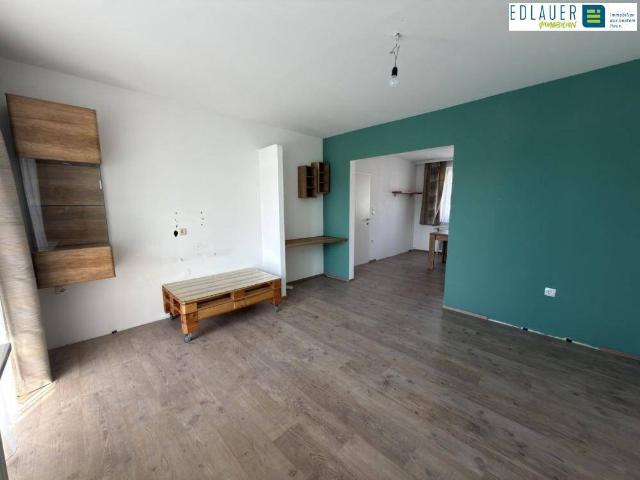 Attraktive 2 Zimmer Wohnung mit Loggia!