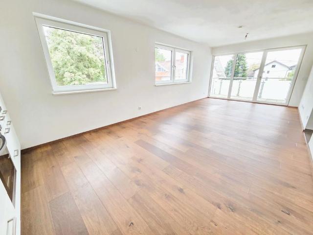 Attraktive 2 Zimmer Wohnung mit Süd Balkon und modernem Komfort!