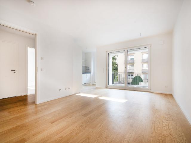 Attraktive 2 Zimmer Wohnung mit Top Ausstattung und schöner Süd Loggia