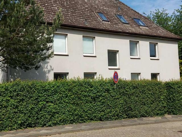 attraktive 2 Zimmer Wohnung mit Wohn EBK + Gartenmitbenutzung