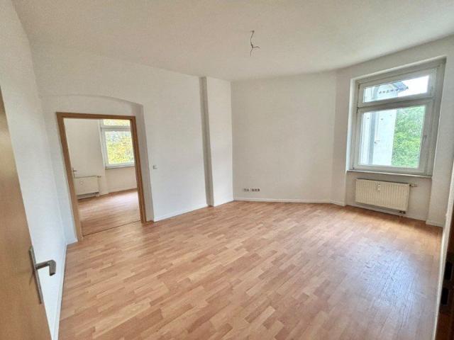 Hochwertige 2 Zimmerwohnung mit großzügigem Balkon|Aufzug|Stellplatz|Bad mit Dusche|Rollladen