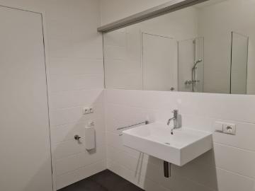 Apartment for rent in 6923 - Keller, Ausgestattete Küche