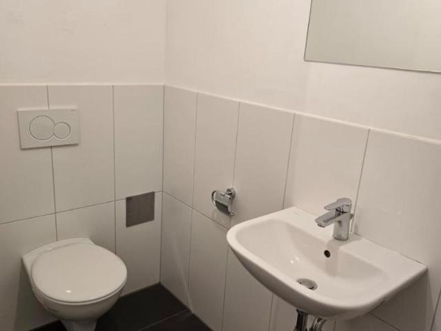 Attraktive 2 Zimmerwohnung inkl. Küche und Abstellraum im Zentrum Top 4
