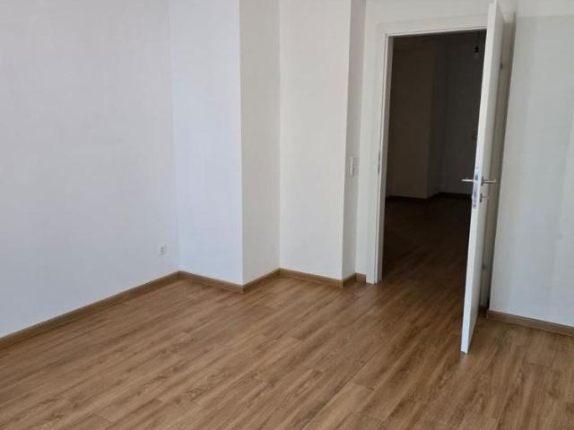 Attraktive 2 Zimmerwohnung inkl. Küche und Abstellraum im Zentrum Top 4