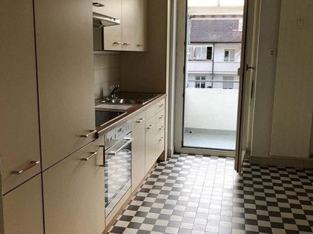 Attraktive 2 Zimmerwohnung mit Rheinblick