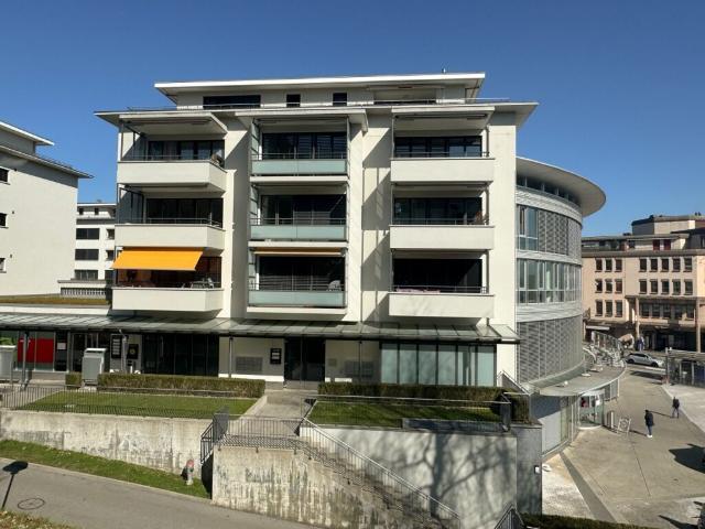 Attraktive 3.5 Zimmerwohnung am Sonnenplatz mit Bergblick