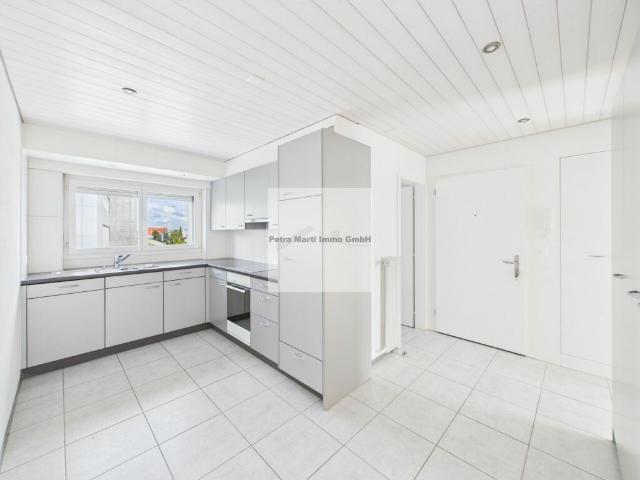 Attraktive 3.5 Zimmerwohnung im 3. OG