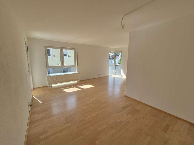 Attraktive 3,5 Zimmerwohnung 94 m2 Wohnfläche in Altenstadt / Waldsiedlung