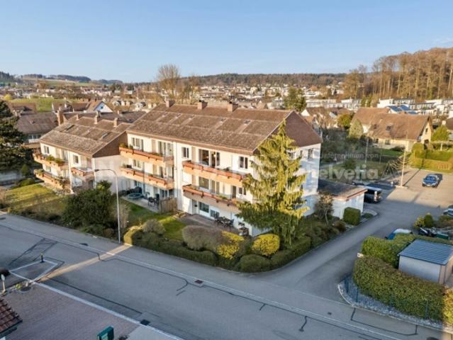 Attraktive 3.5 Zimmer Etagenwohnung mit grossem und kleinem Balkon