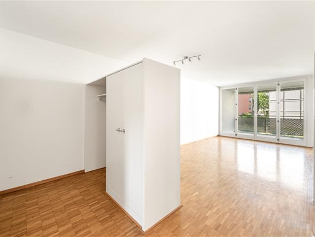 Attraktive 3.5 Zimmer Wohnung an zentraler Lage in Baden Dättwil