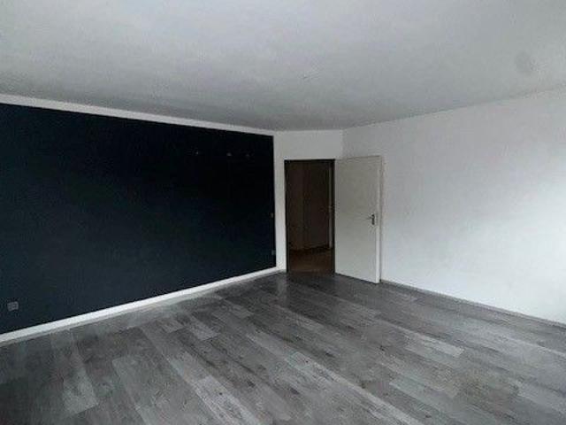 Attraktive 3,5 Zimmer Wohnung mit Balkon