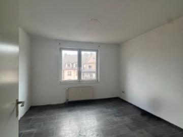 Attraktive 3,5 Zimmer Wohnung mit Balkon