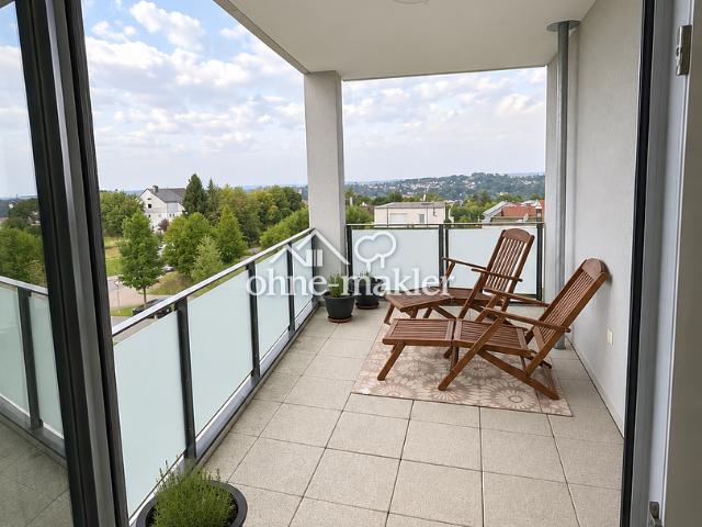 Attraktive 3,5 Zimmer Wohnung, mit Loggia, EBK und herrlicher Aussicht