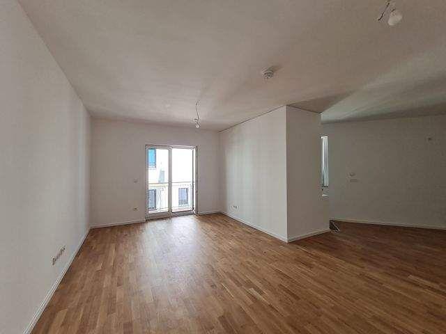 Attraktive 3 Zimmer Maisonettewhg. mit Balkon zu vermieten!