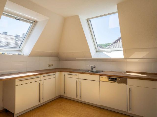 Attraktive 3 Zimmer Maisonette mit Balkon im Stuttgarter Westen