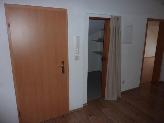 Attraktive 3 Zimmer Dachgeschosswohnung mit Ateliercharakter