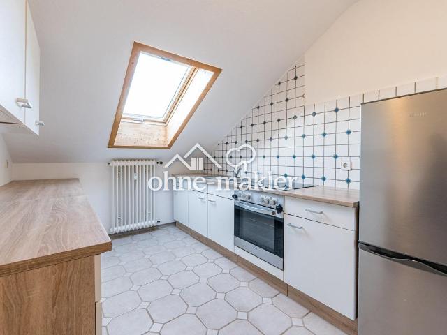 Attraktive 3 Zimmer Dachgeschosswohnung mit Blick in die Schweiz