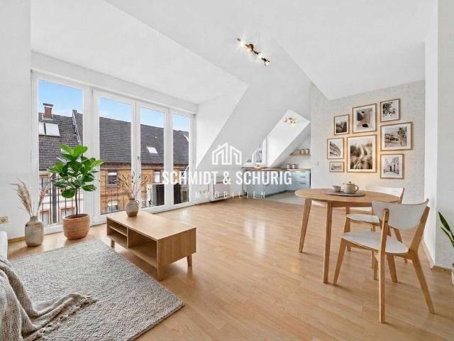 Attraktive 3 Zimmer Etagenwohnung in zentraler Lage mit Stellplatz