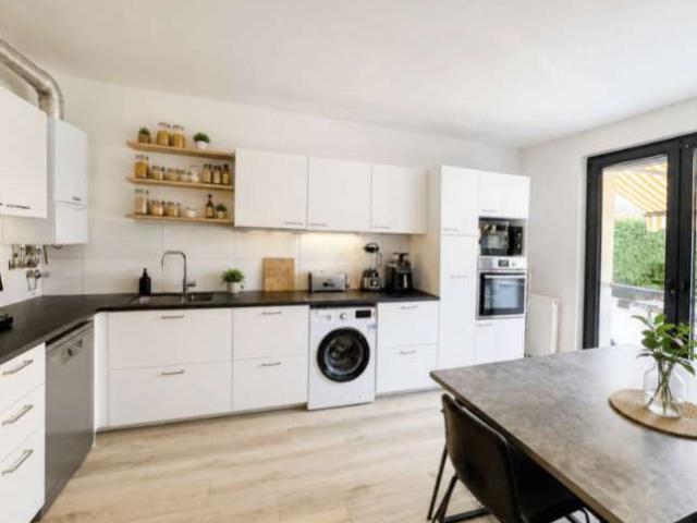 Attraktive 3 Zimmer Kapitalanlage mit großem Balkon und geplantem Aufzug