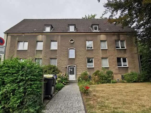 Attraktive 3 Zimmer Wohnung im Dachgeschoss zu vermieten