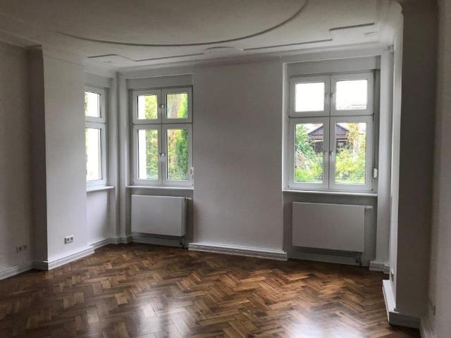 Attraktive 3 Zimmer Wohnung in schöner, alter Jugendstil Villa in Falkensee Finkenkrug