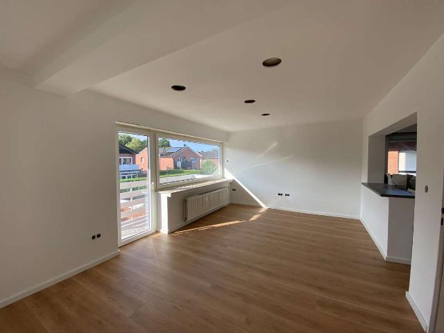 Attraktive 3 Zimmer Wohnung mit offenem Wohn/Essbereich