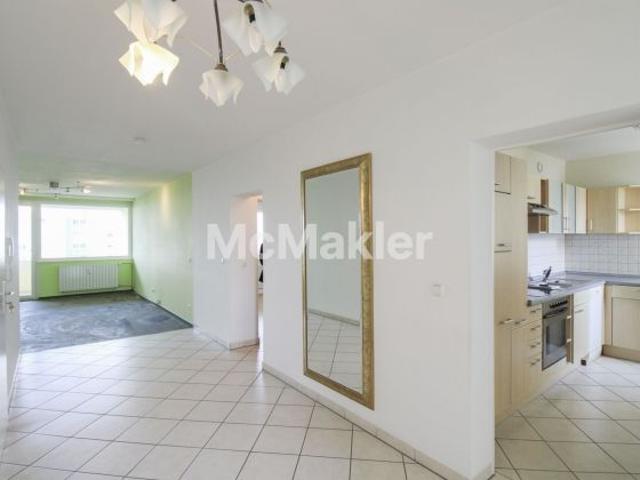 Attraktive 3 Zimmer Wohnung mit Balkon und Garage in Westhagen