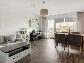 Bad Soden am Taunus - Balkon, Heizung, Ausgestattete Küche