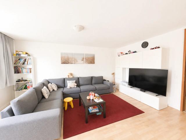 Attraktive 3 Zimmer Wohnung mit Balkon & Aufzug Ihr neues Zuhause in Neusäß