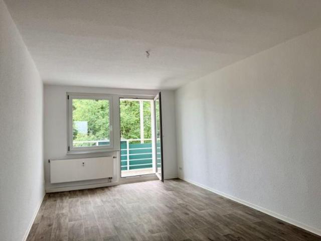 Attraktive 3 Zimmer Wohnung mit Balkon in zentraler Lage