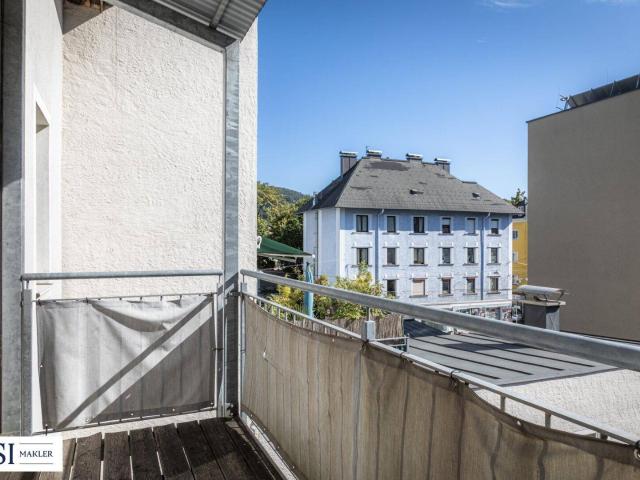 Attraktive 3 Zimmer Wohnung mit Balkon in zentraler Stadtlage