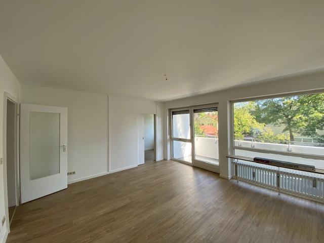 Attraktive 3 Zimmer Wohnung mit Balkon in ruhiger Bestlage nahe Nymphenburg
