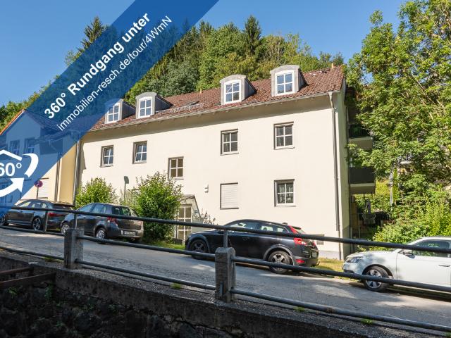 Attraktive 3 Zimmer Wohnung mit Einbauküche und zwei Balkonen in Passau Innstadt, Lindental