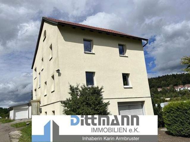 Attraktive 3 ½ Zimmer Wohnung mit Garten und Garage in Albstadt Tailfingen