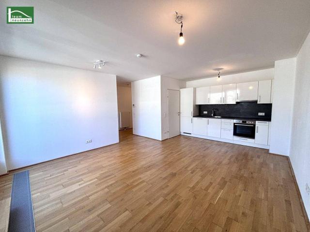 Attraktive 3 Zimmer Wohnung mit großzügiger Terrasse in der Otto Preminger Straße 7