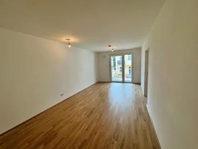 Attraktive 3 Zimmer Wohnung mit großzügiger Loggia in U4 Nähe