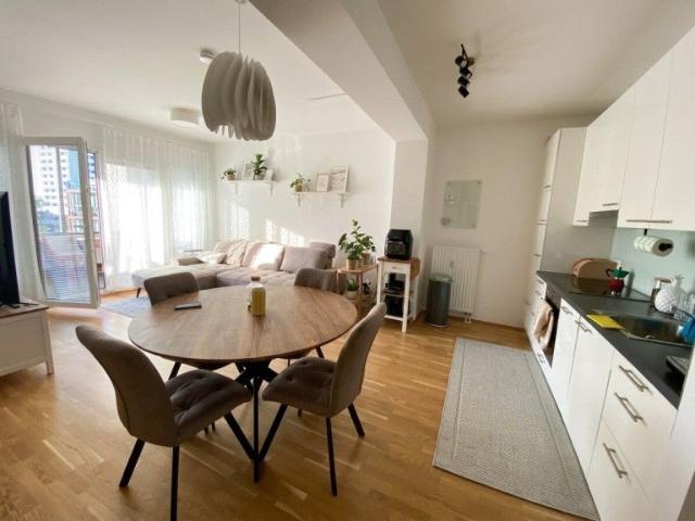 Attraktive 3 Zimmer Wohnung mit Loggia – Donaunähe & fußläufig ins Zentrum
