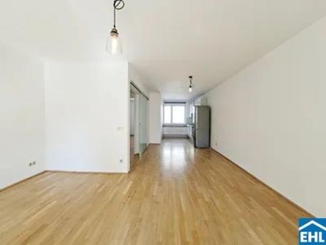 Attraktive 3 Zimmer Wohnung mit Loggia nähe der Mariahilfer Straße!