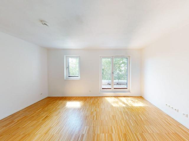 Attraktive 3 Zimmer Wohnung mit 2 Balkonen in Charlottenburg